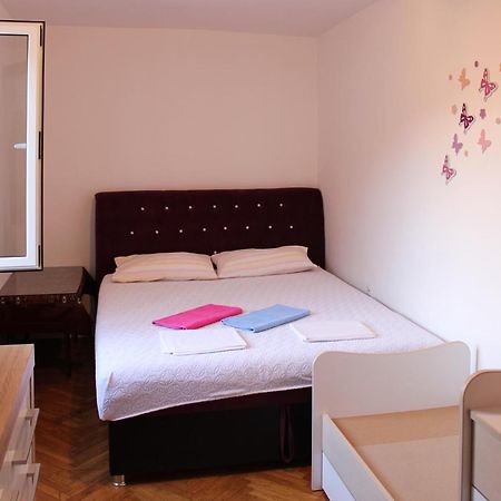 Apartman Lana Petrovac Exterior foto